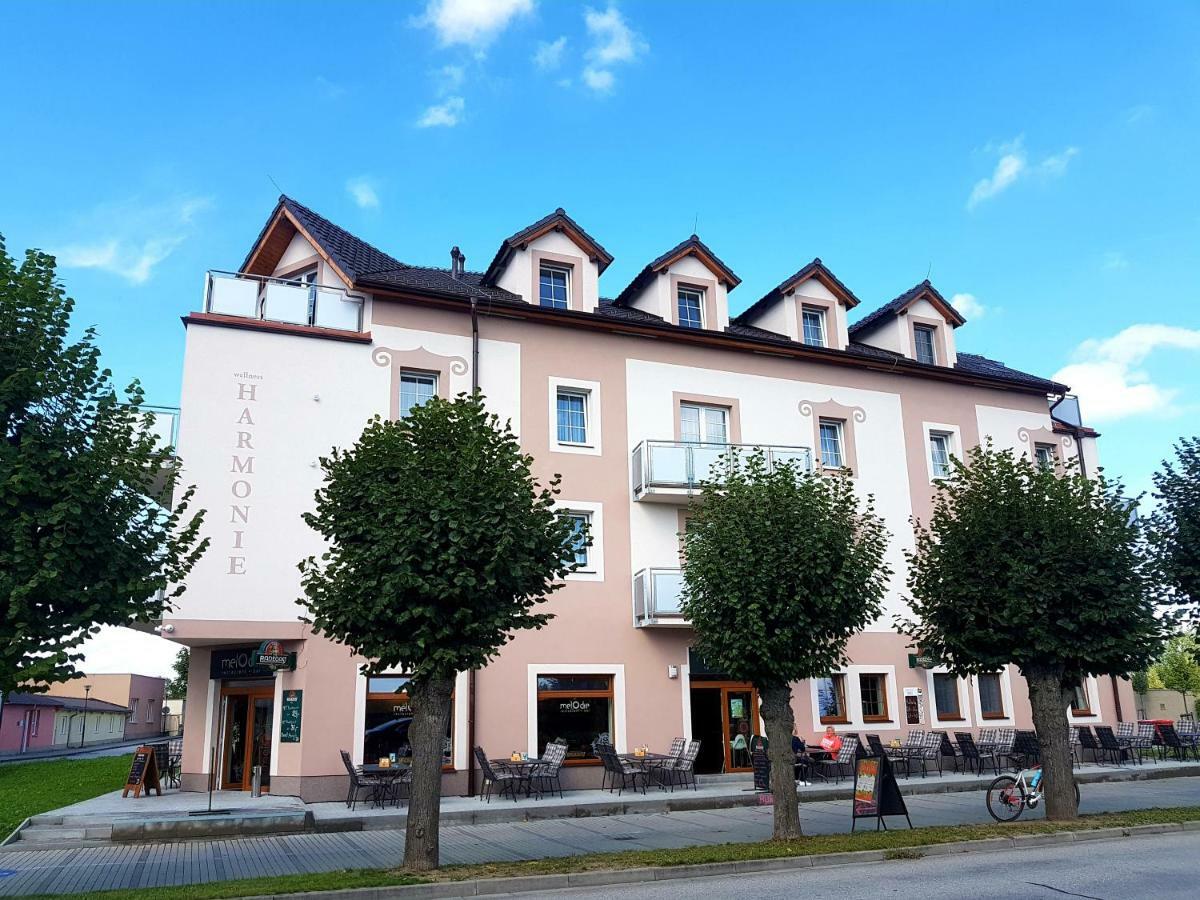 Wellness Hotel Harmonie Trebon Exterior photo
