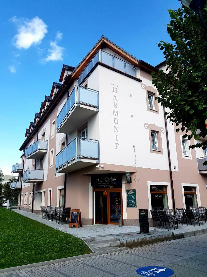 Wellness Hotel Harmonie Trebon Exterior photo